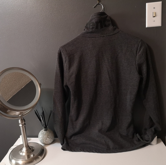 Bench zip up sweater - Picture 2 of 5